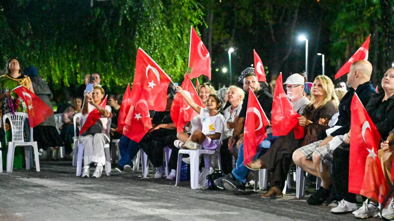 Bursa'da 30 Ağustos heyecanı başladı! Kültürpark'ta zafer coşkusu böyle yaşandı