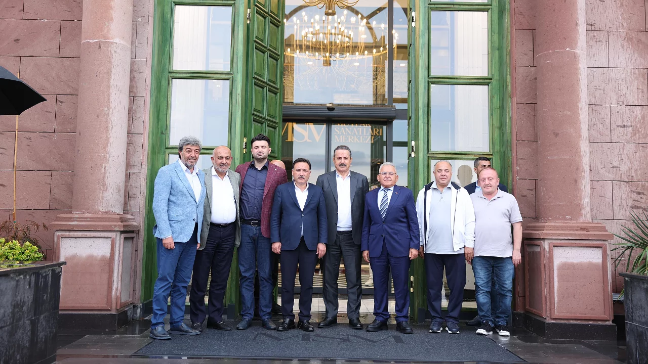Kayserispor, Bursaspor yönetimini ağırladı