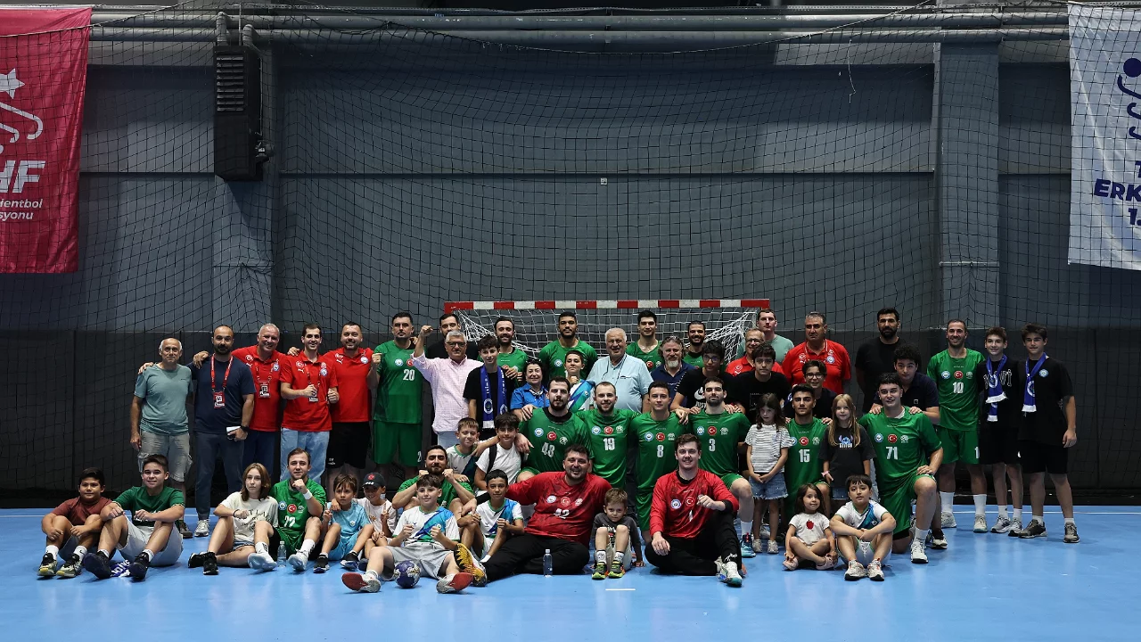 Nil&uuml;fer Belediyespor lige galibiyetle başladı