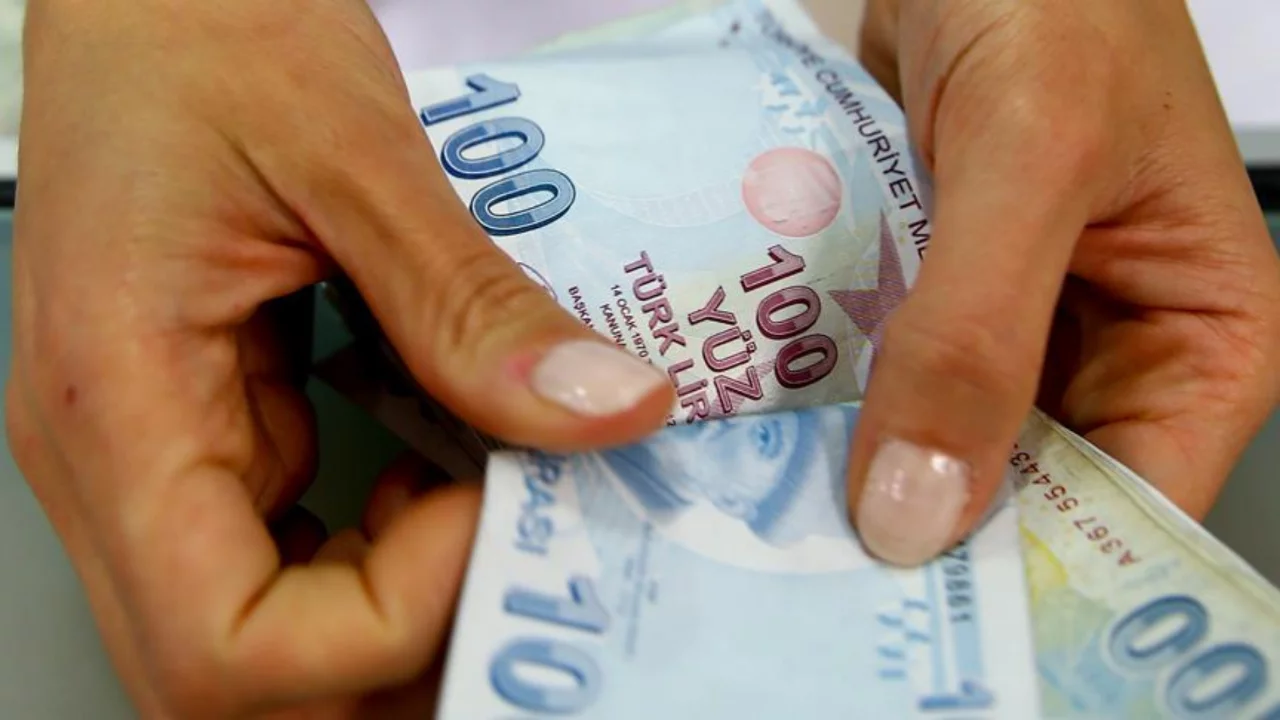 Emekliliğine yıllar kalanlar dikkat! Bu detay &ccedil;ok &ouml;nemli...