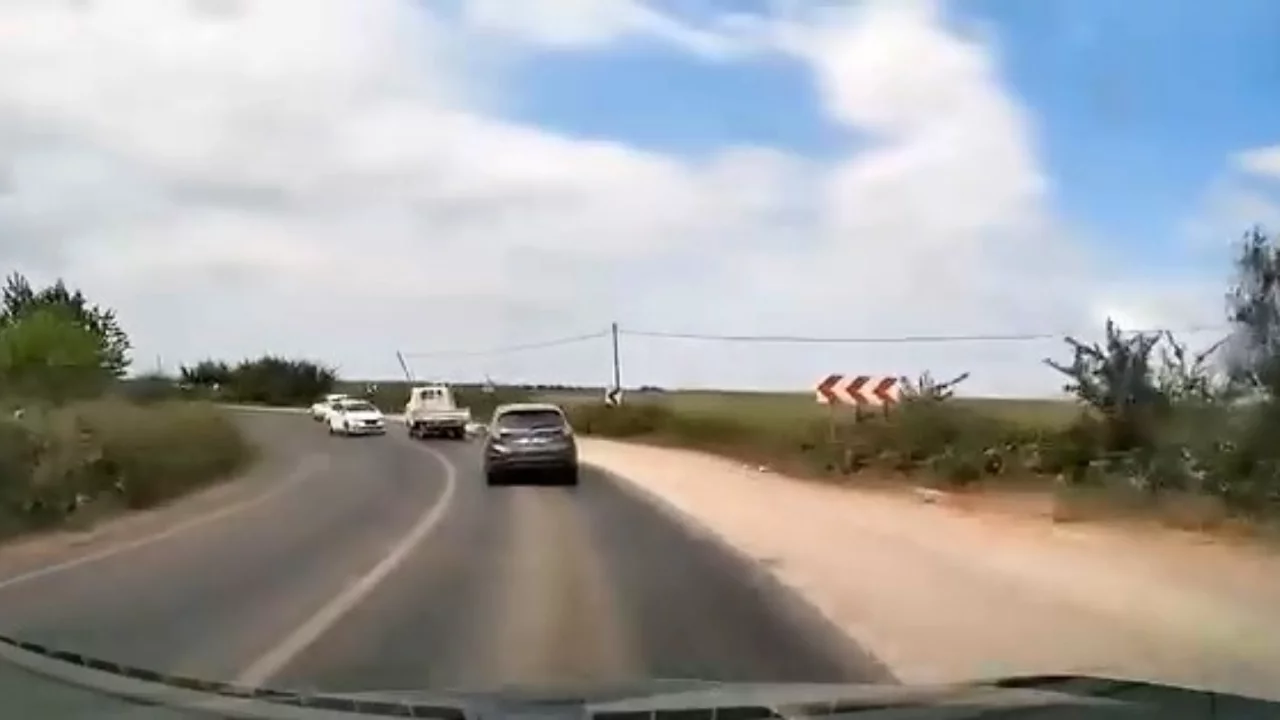Bursa'da &ouml;l&uuml;mden d&ouml;nd&uuml;ler! Viraja b&ouml;yle girdi, kaza ka&ccedil;ınılmaz oldu