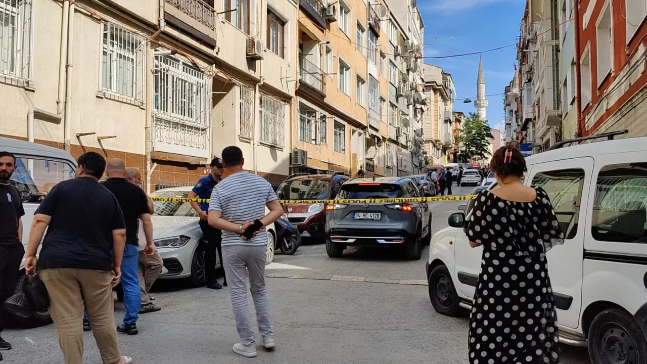 Aile vahşeti! 72 yaşındaki baba, eşini ve kızını katlettikten sonra canına kıydı...
