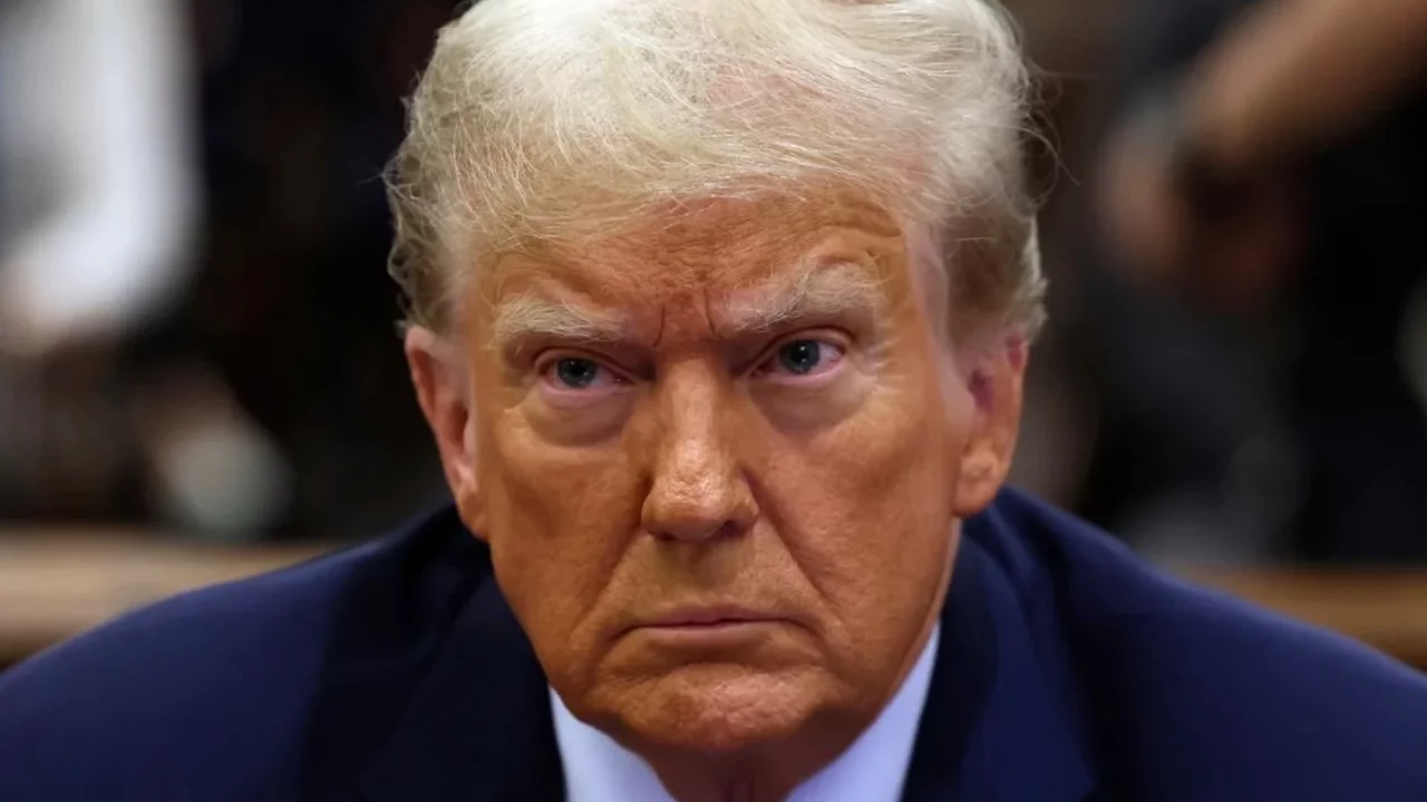 Trump duyurdu: Venezuela petrol&uuml; ABD'nin stratejik rezervlerine aktarılacak