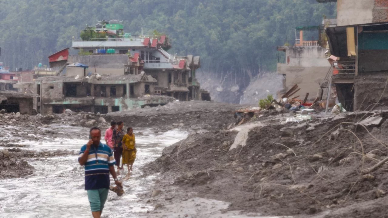 Nepal'deki sel felaketinde can kaybı 794'e yükseldi