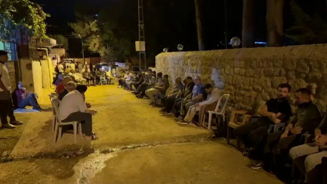 Girne açıklarında gemi faciası: Hataylı iki kardeşten haber alınamıyor