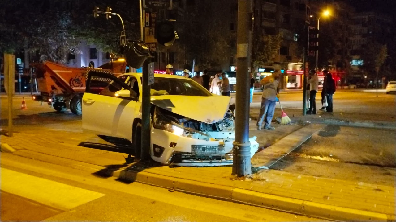 Bursa'da cadde savaş alanına döndü! Çok sayıda yaralı var