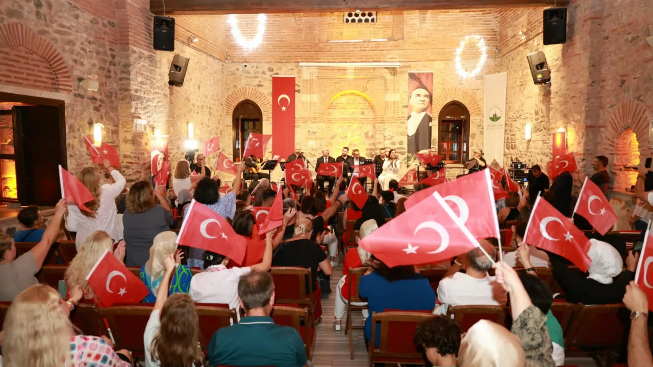 Osmangazi'de b&uuml;y&uuml;k zaferin ruhu gururla yaşandı