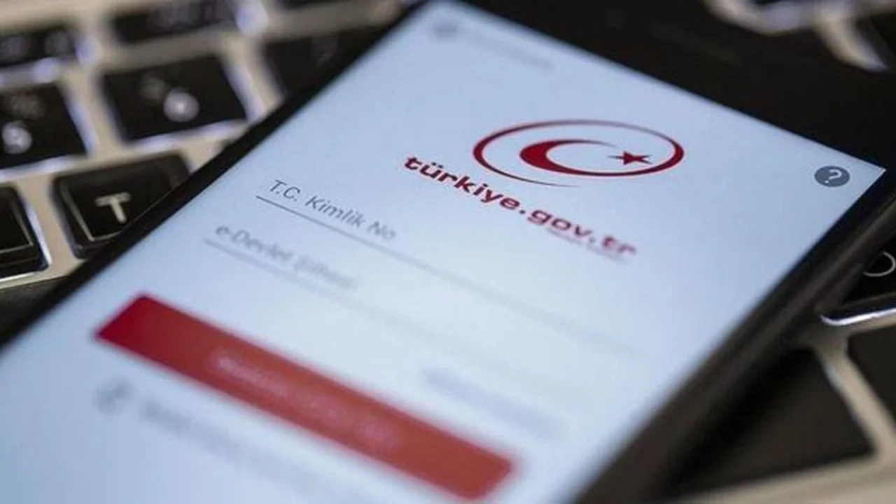 e-Devlet çöktü mü, e- Devlet sorun mu var, neden girilmiyor? 31 Ağustos e-Devlet ne zaman düzelecek?