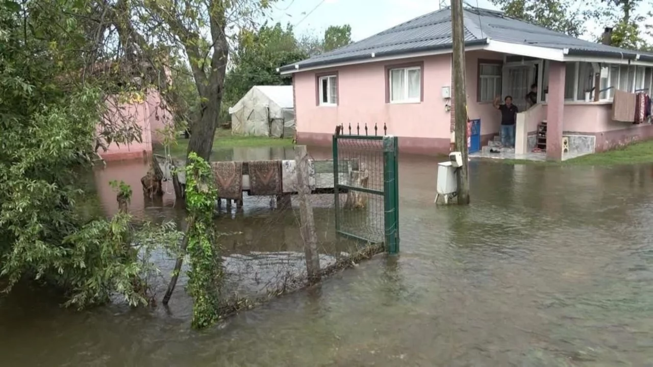 &Ccedil;arşamba'da 17 g&uuml;n arayla ikinci sel