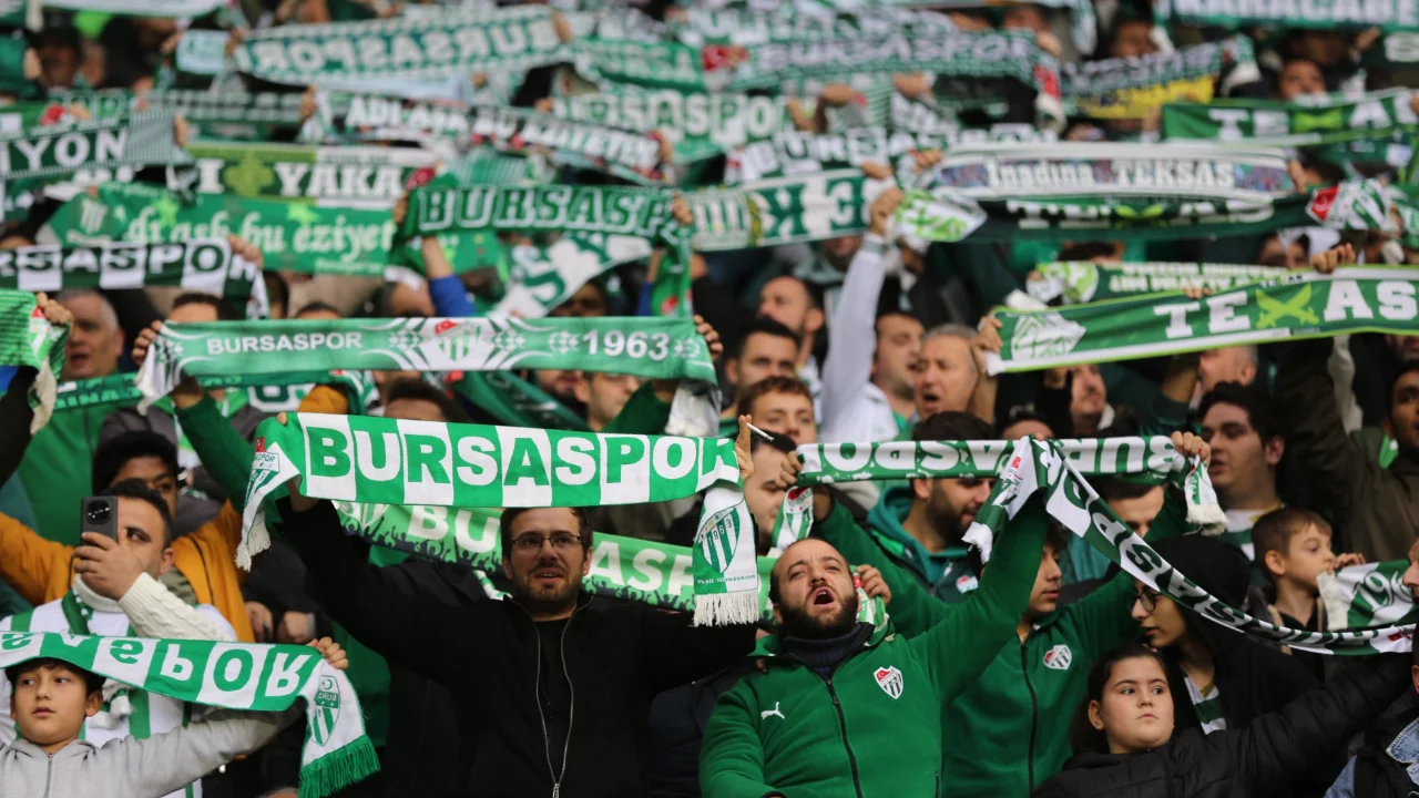 Bursaspor-İstanbulspor ma&ccedil;ının hakemi belli oldu
