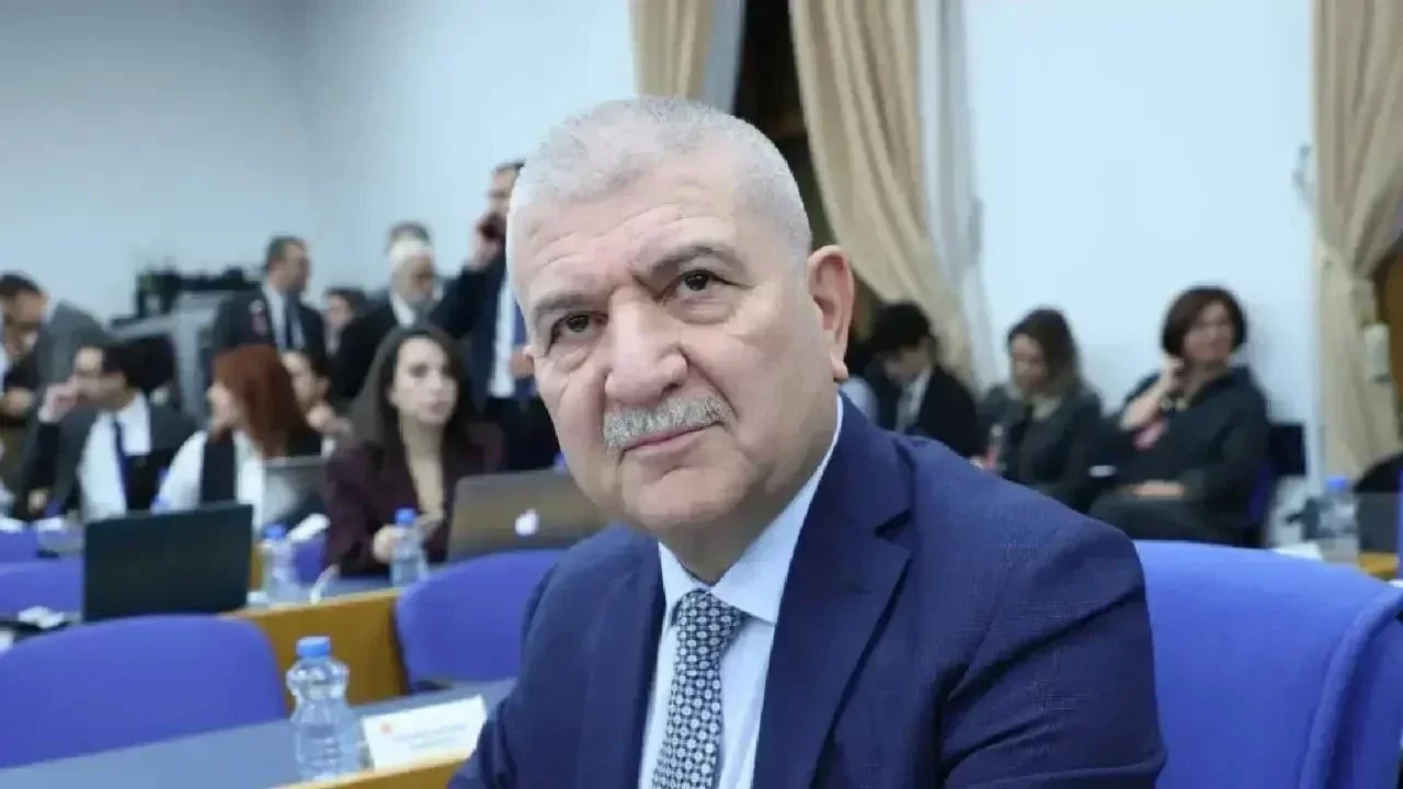 Bursa Milletvekilinden s&uuml;rpriz istifa! Meclis aritmetiği değişti