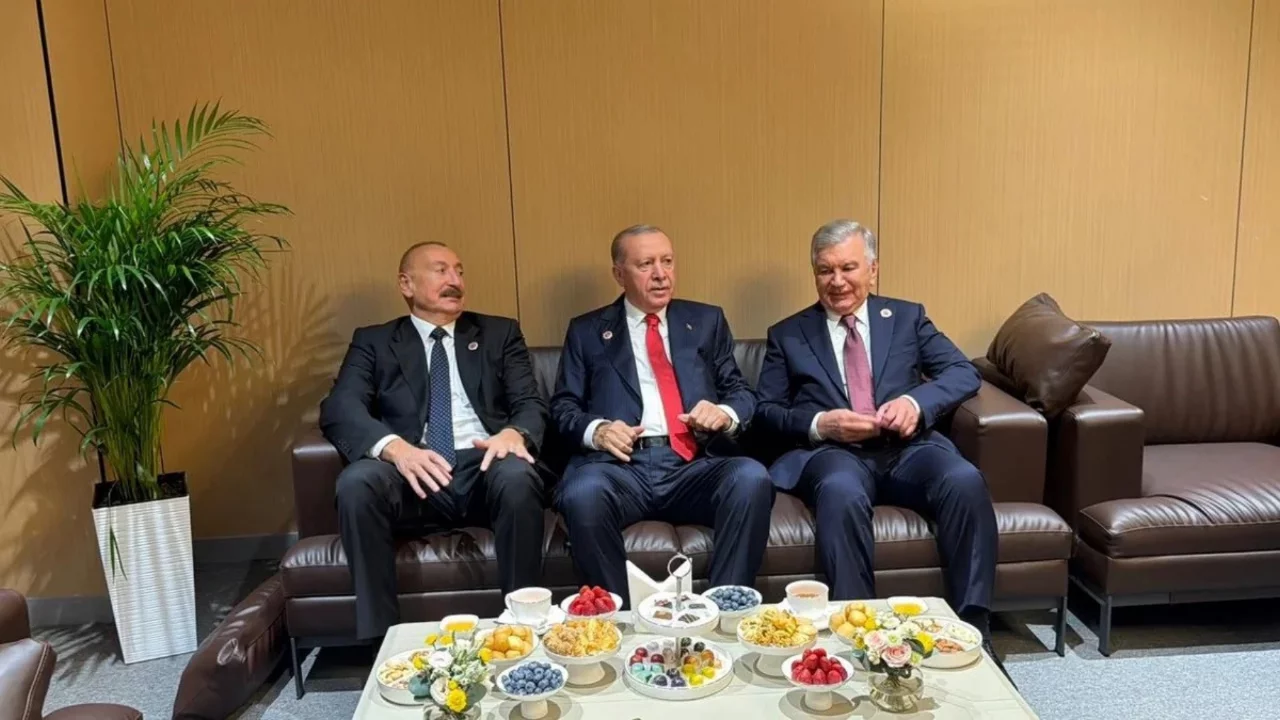 Cumhurbaşkanı Erdoğan Bişkek'te Aliyev ve Mirziyoyev ile bir araya geldi