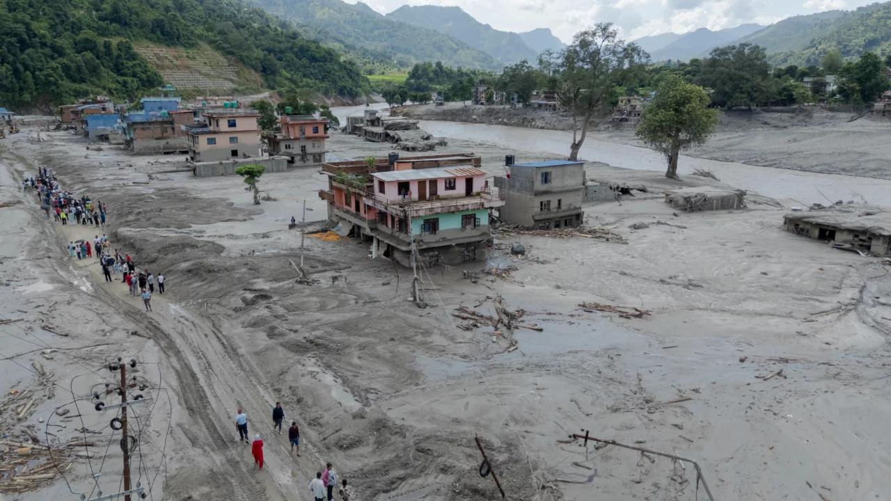 Nepal'deki selde can kaybı 987'ye yükseldi