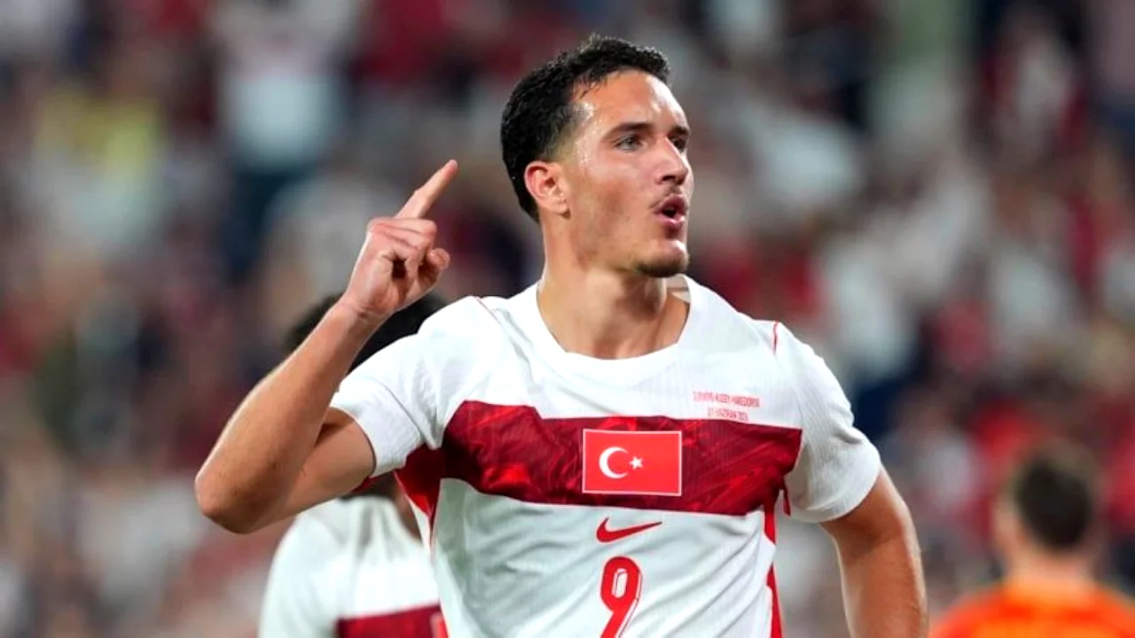 Galatasaray Deniz Gül'ü kadroya kattı