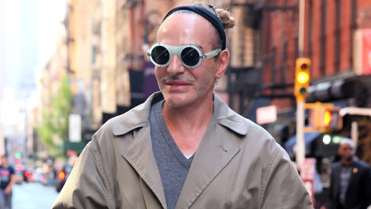 John Galliano'ya Met Gala darbesi! Tartışmalı tasarımcının sergisi iptal edildi