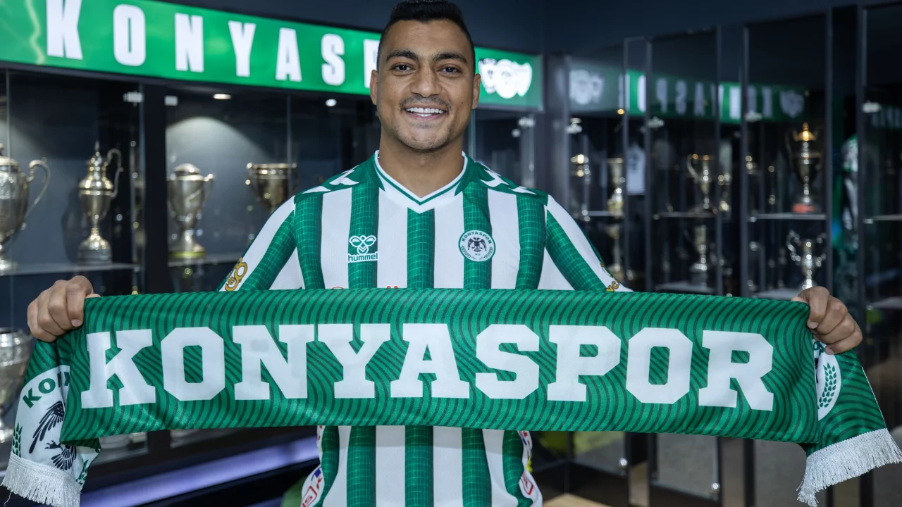 Konyaspor'dan forvet hattına dikkat &ccedil;eken takviye: Mostafa Mohamed ile 3 yıllık anlaşma