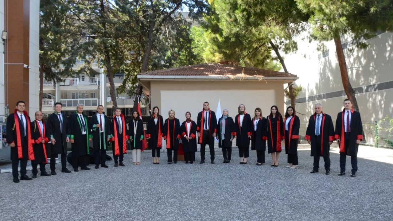 Mudanya'da yeni adli yıl t&ouml;reni: Başsavcı Akdeniz'den adalet vurgusu