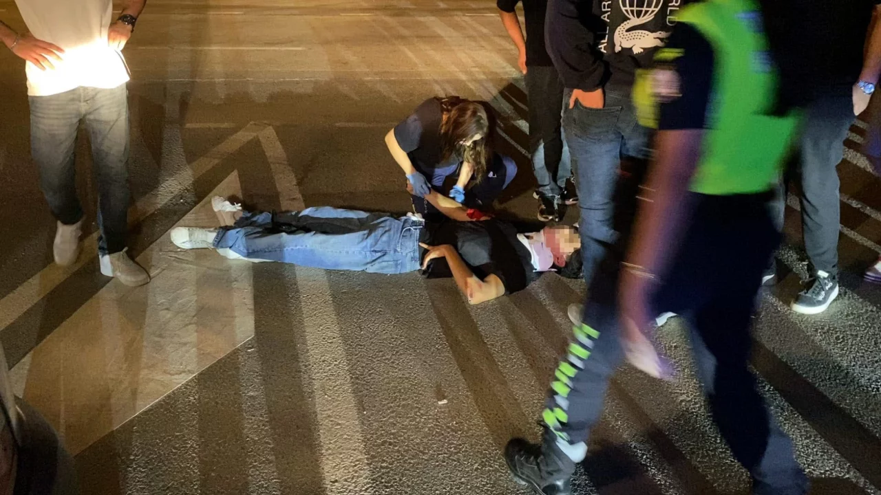 İneg&ouml;l'de otomobil ile motosiklet &ccedil;arpıştı: 2 yaralı