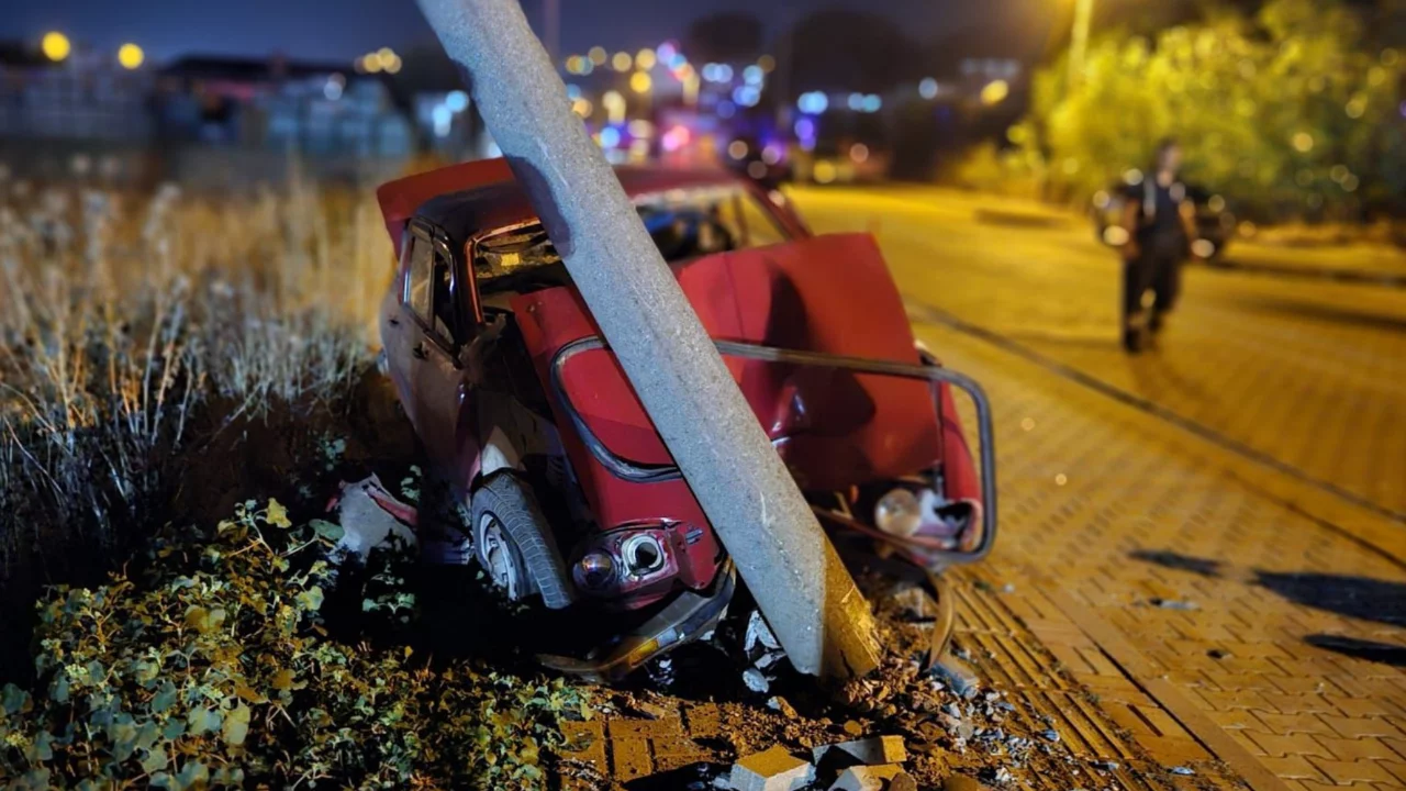 &Ccedil;anakkale'de feci kaza: 5 yaşındaki Masal yaşamını yitirdi