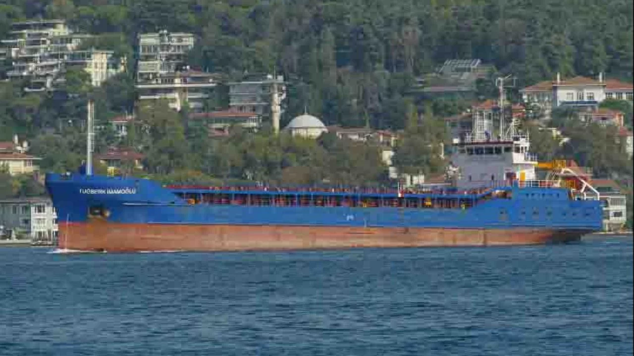 Marmara Denizi'nde iki T&uuml;rk gemisi &ccedil;arpıştı! &Ccedil;ok sayıda kişi kayıp...