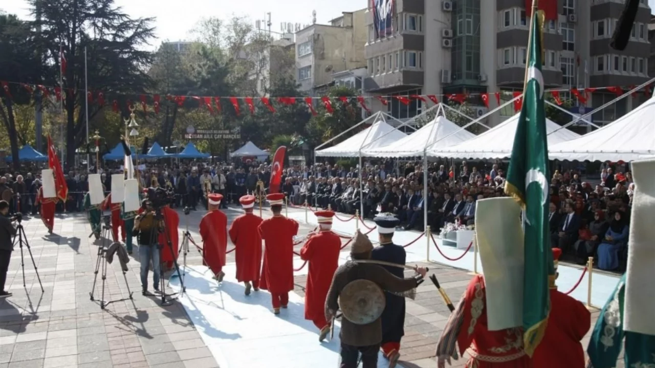 Zeytin Festivali'nde İznik'e yer verilmedi! &Uuml;retici ve vatandaşlardan tepki...
