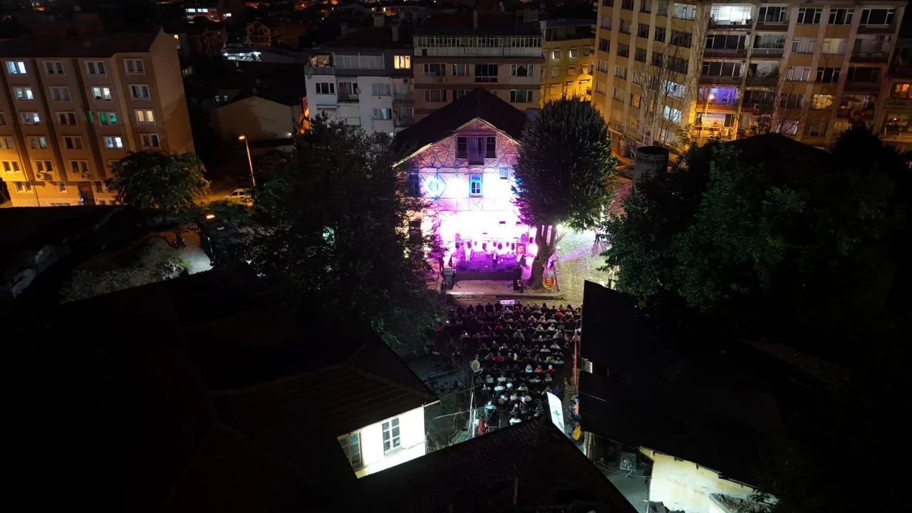 Romangal'ın Tarihi Dokusu Dünya Ezgileriyle Buluştu