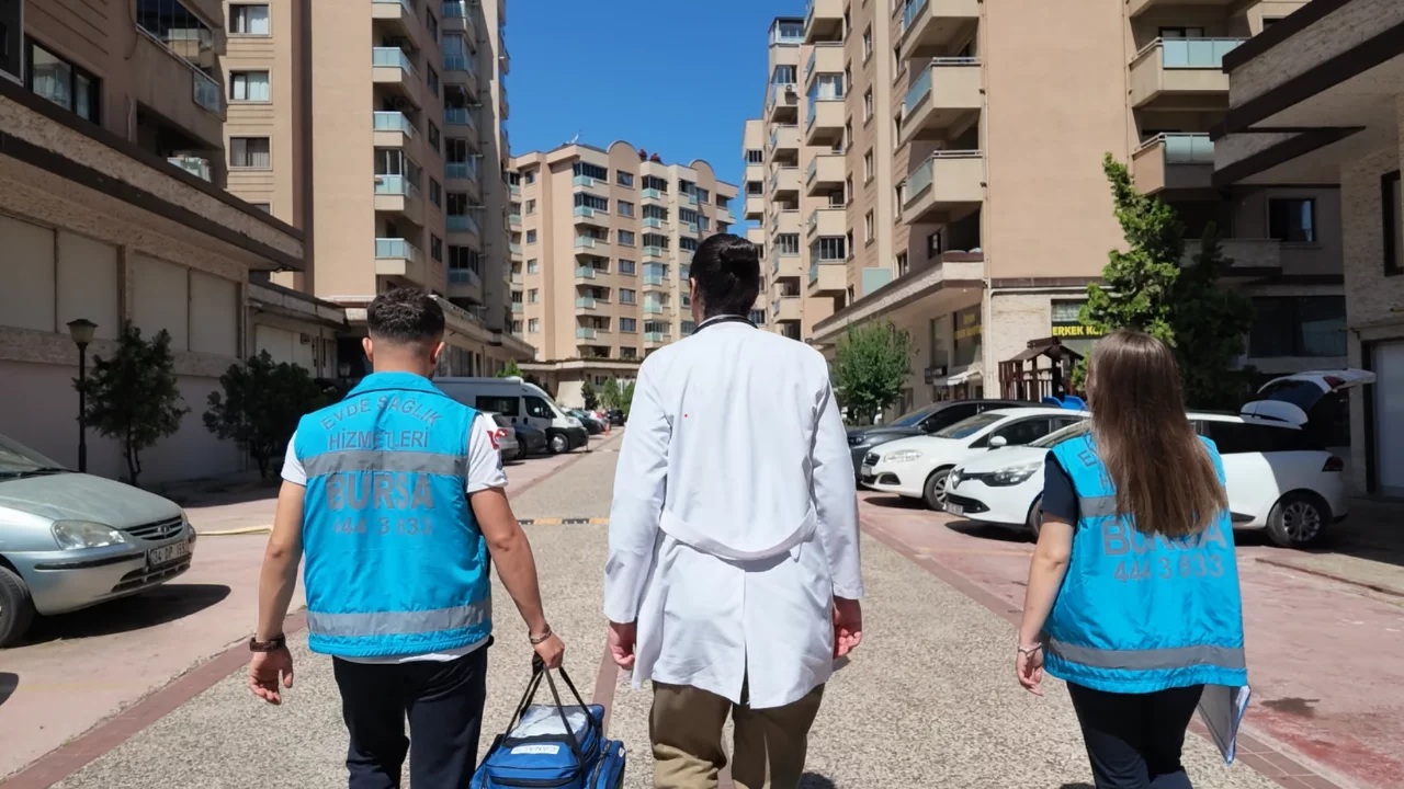 Hastaneye gitmekte zorlanan Bursalılar dikkat! Sağlık ekipleri evinize geliyor