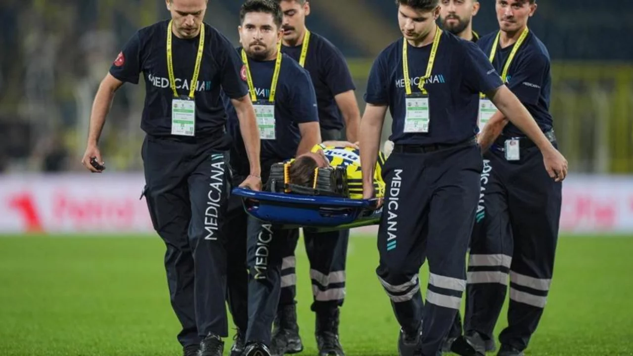 Beşiktaş derbisi öncesi Fenerbahçe'ye müjde! Kadroda olacak 