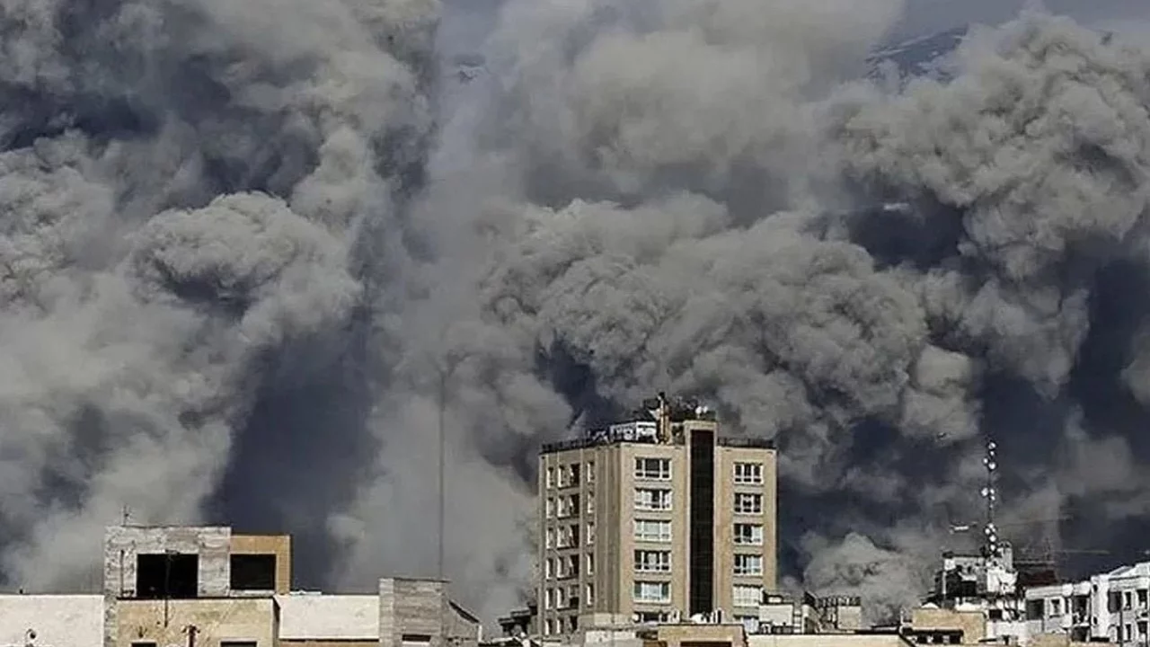 İran'da bombalar susmuyor