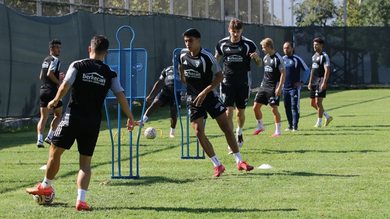 Kocaelispor'da Samsunspor ma&ccedil;ı mesaisi başladı