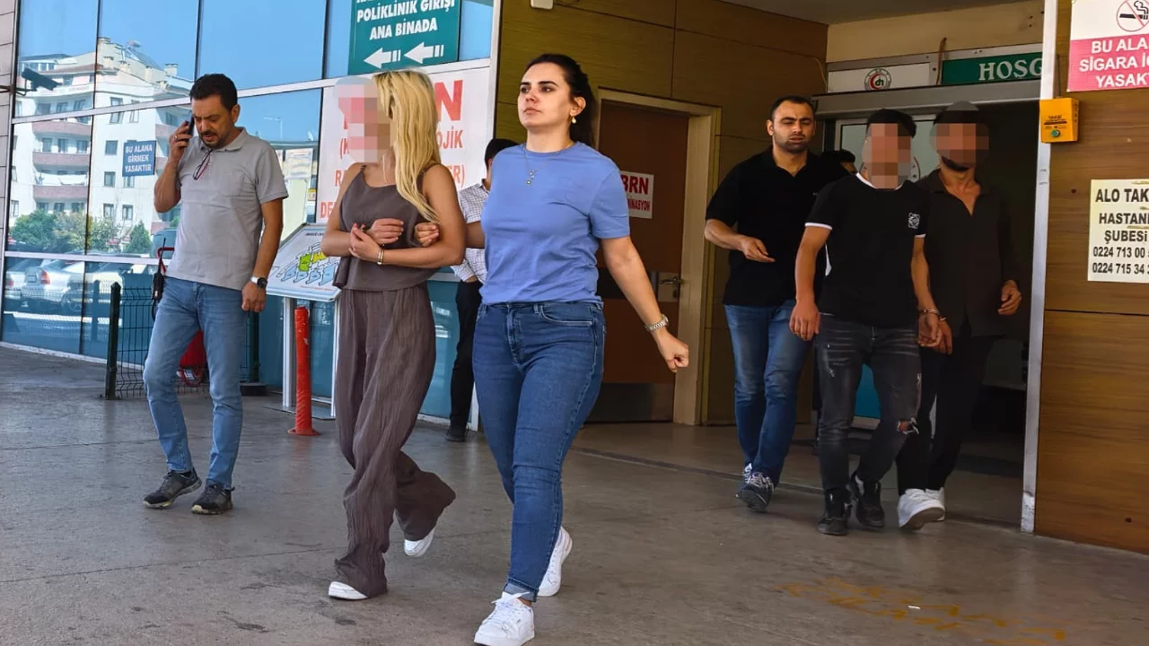 Bursa'da dolandırıcılık şebekesi &ccedil;&ouml;kertildi