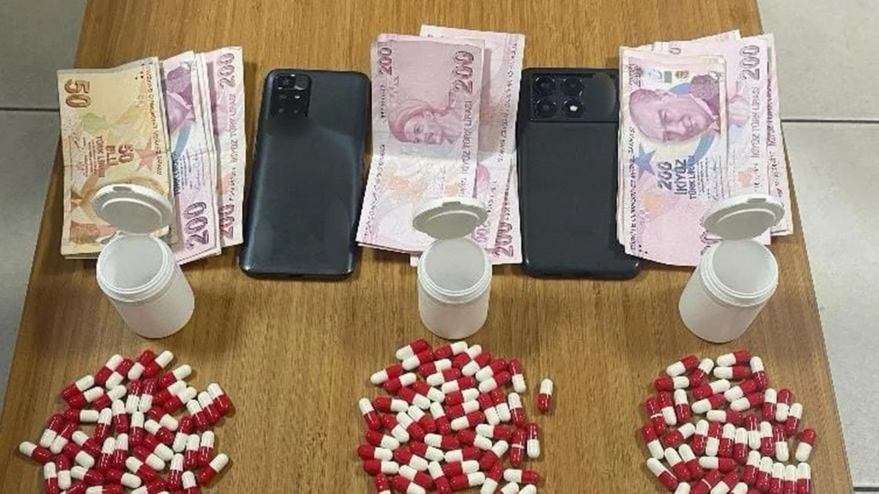 İzmir'de 92 aranan şahıs yakalandı, 72 tutuklandı