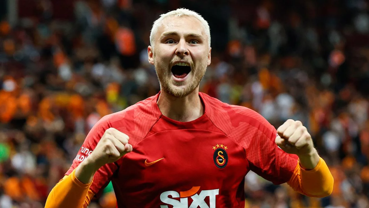 Galatasaray'da Victor Nelsson d&ouml;nemi resmen sona erdi