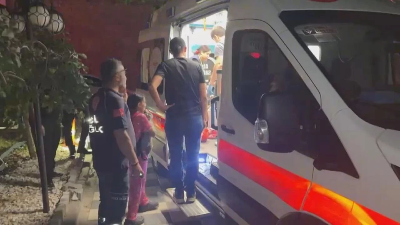 İstanbul'da site otoparkında yangın paniği: 27 kişi hastaneye kaldırıldı
