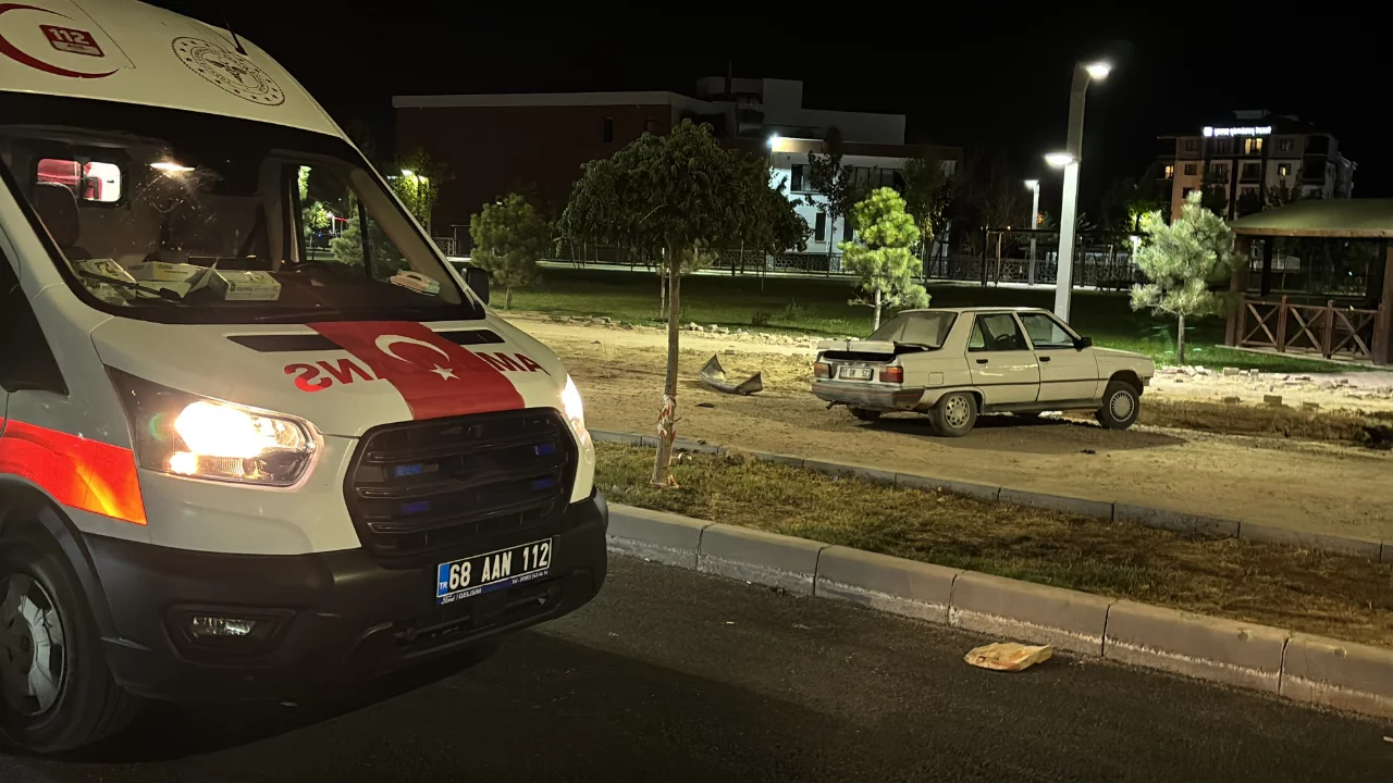 Aksaray'da takla atan otomobilden mucizevi kurtuluş