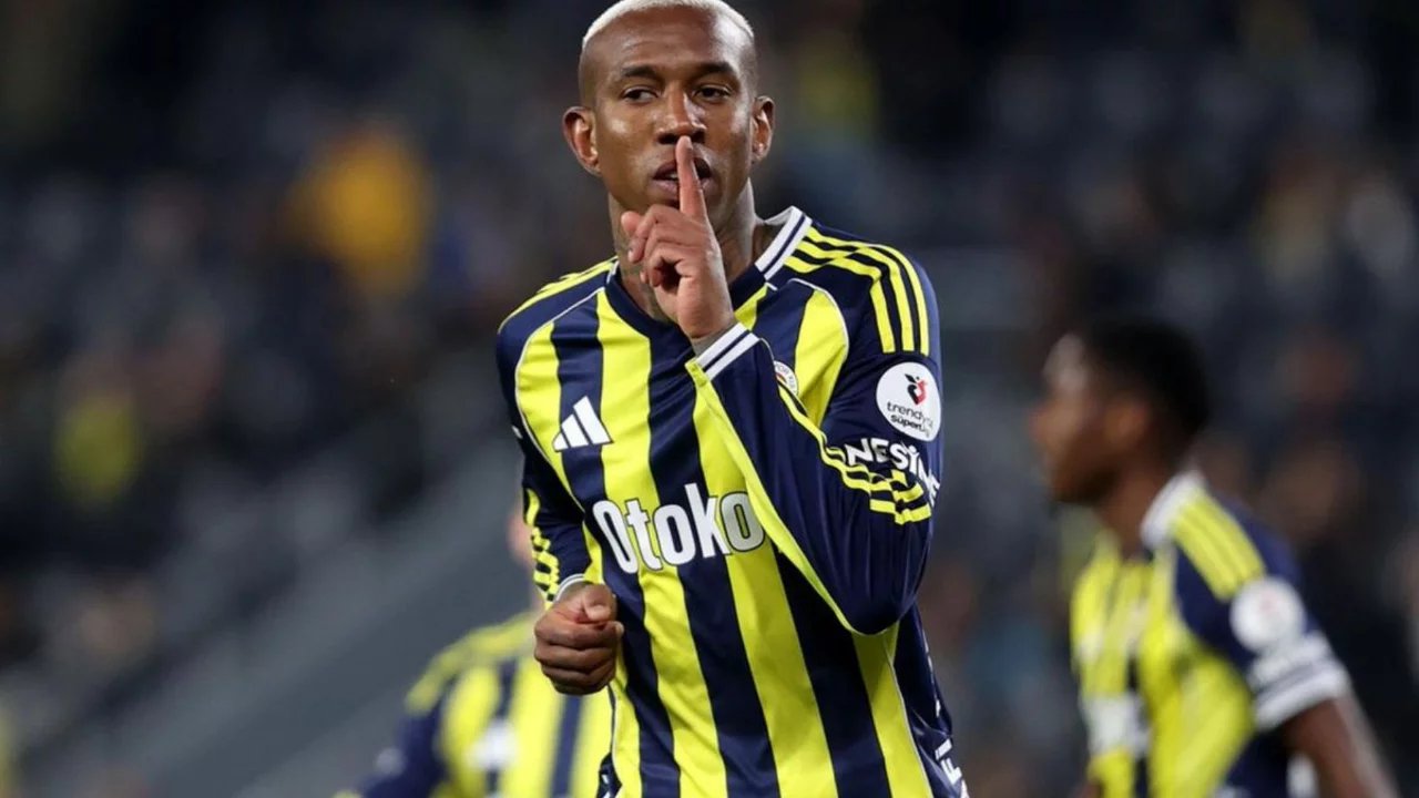 Fenerbahçe'de Talisca dönemi sona erdi! İstanbul'dan ayrıldı 