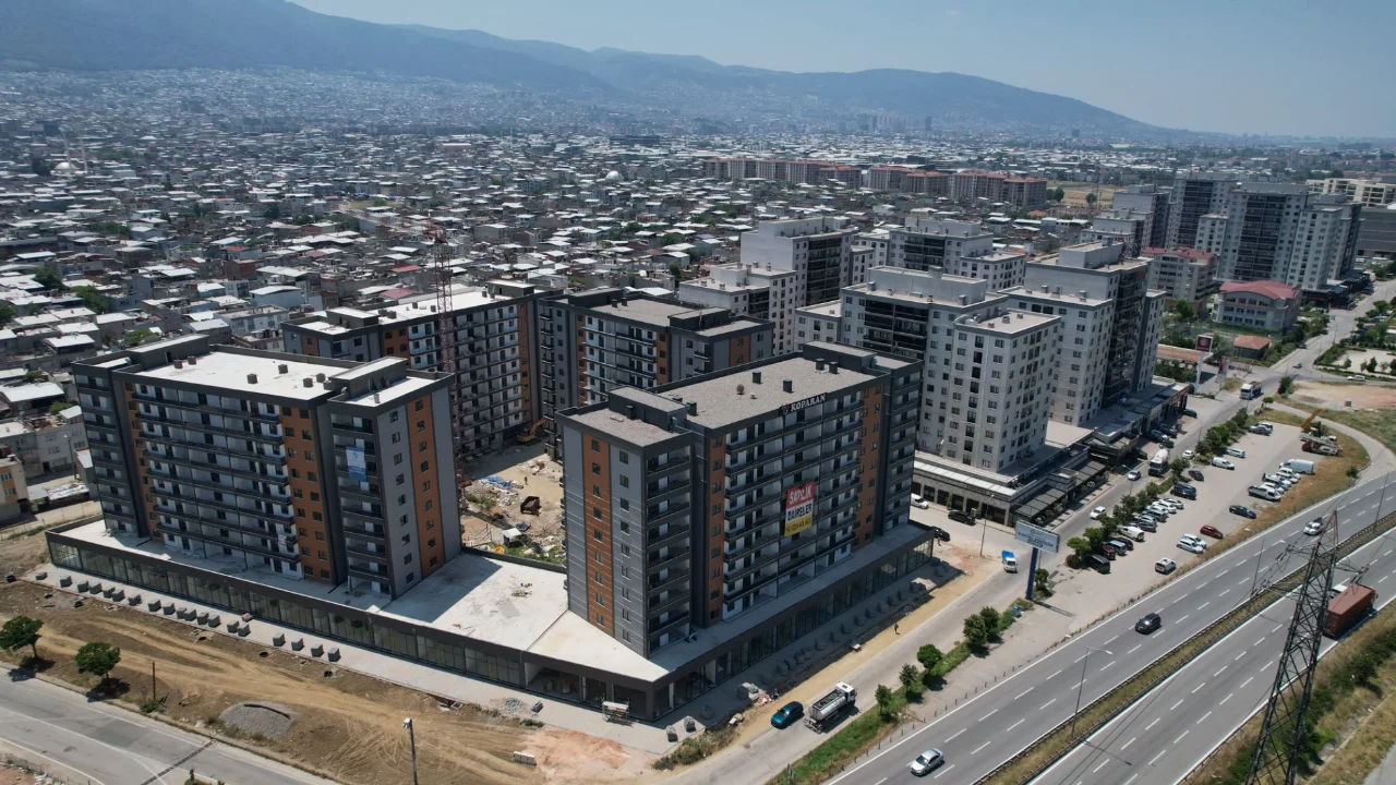 Bursa'da kentsel dönüşümde yeni model: Güneş ve yağmur suyu kullanılacak
