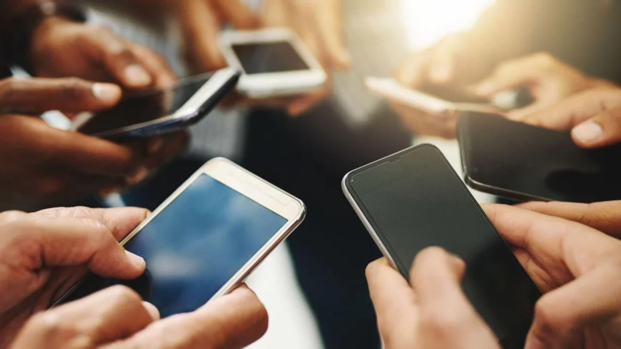 Milyonlarca telefonun kapanmasına sayılı g&uuml;nler kaldı!