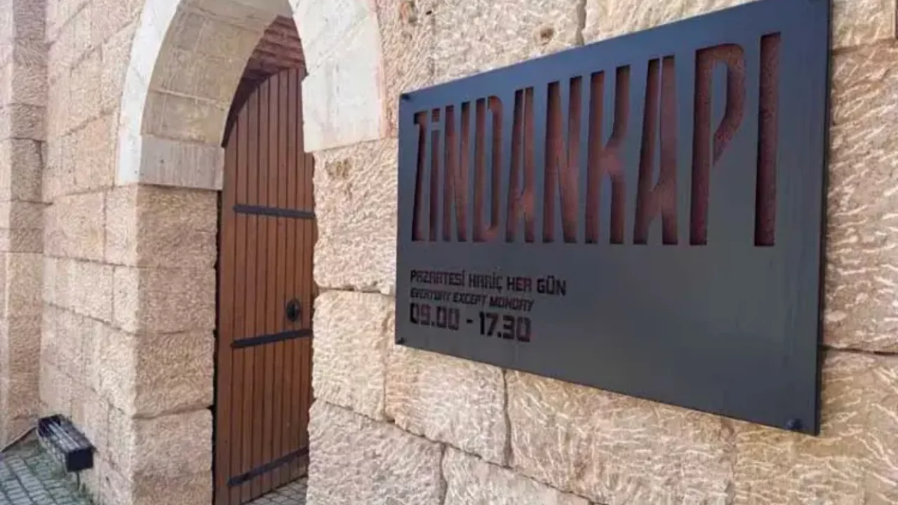 Zindan Kapı M&uuml;zesi i&ccedil;in ziyaret&ccedil;ilere k&ouml;t&uuml; haber! Kapıları ge&ccedil;ici olarak kapatıldı