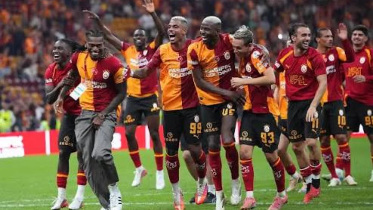 Galatasaray'ın Şampiyonlar Ligi kadrosu belli oldu! Yeni transferler listede