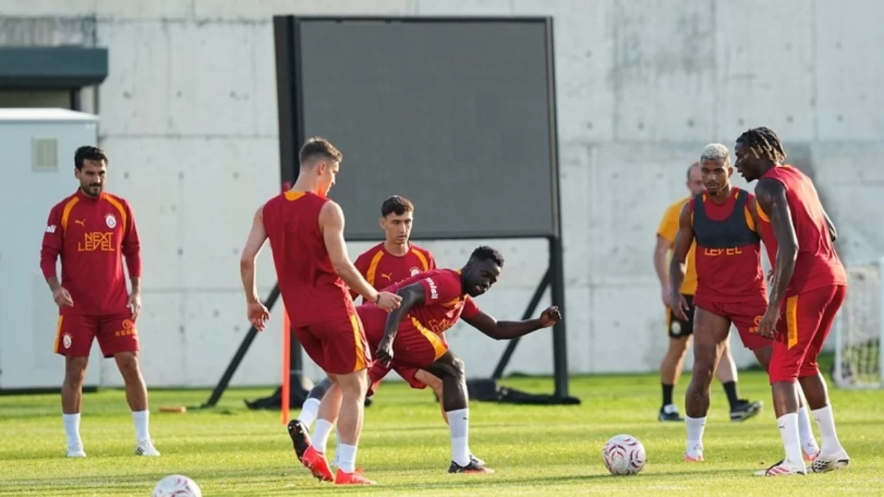 Galatasaray, Başakşehir ma&ccedil;ı &ouml;ncesi hazırlıklarını tamamladı