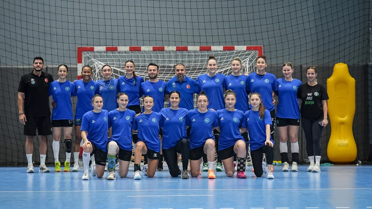 Bursa Büyükşehir Belediyespor gözünü iki kupaya dikti! "İkisine de talibiz"