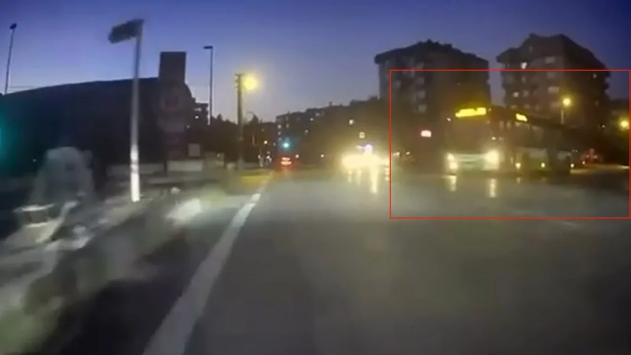 Bursa'da kırmızı ışıkta geçen halk otobüsü şoförüne ağır ceza! Ehliyetine el konuldu