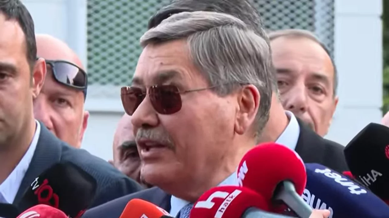Melih G&ouml;k&ccedil;ek adliye &ccedil;ıkışında konuştu: "500 soruşturma ge&ccedil;irdim, hepsinde sı&ccedil;radım"