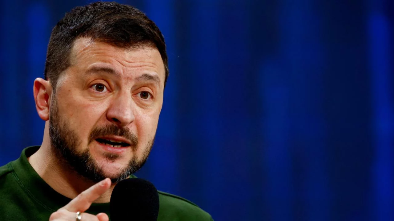 Kiev'de SBU merkezine saldırı: Zelenskiy'den misilleme mesajı