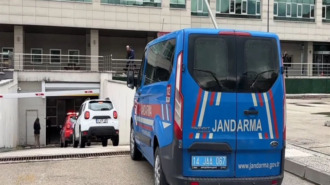 Bolu Belediyesinde soruşturma: 7 ş&uuml;pheli tutuklandı, Tanju &Ouml;zcan hakkında da karar verildi