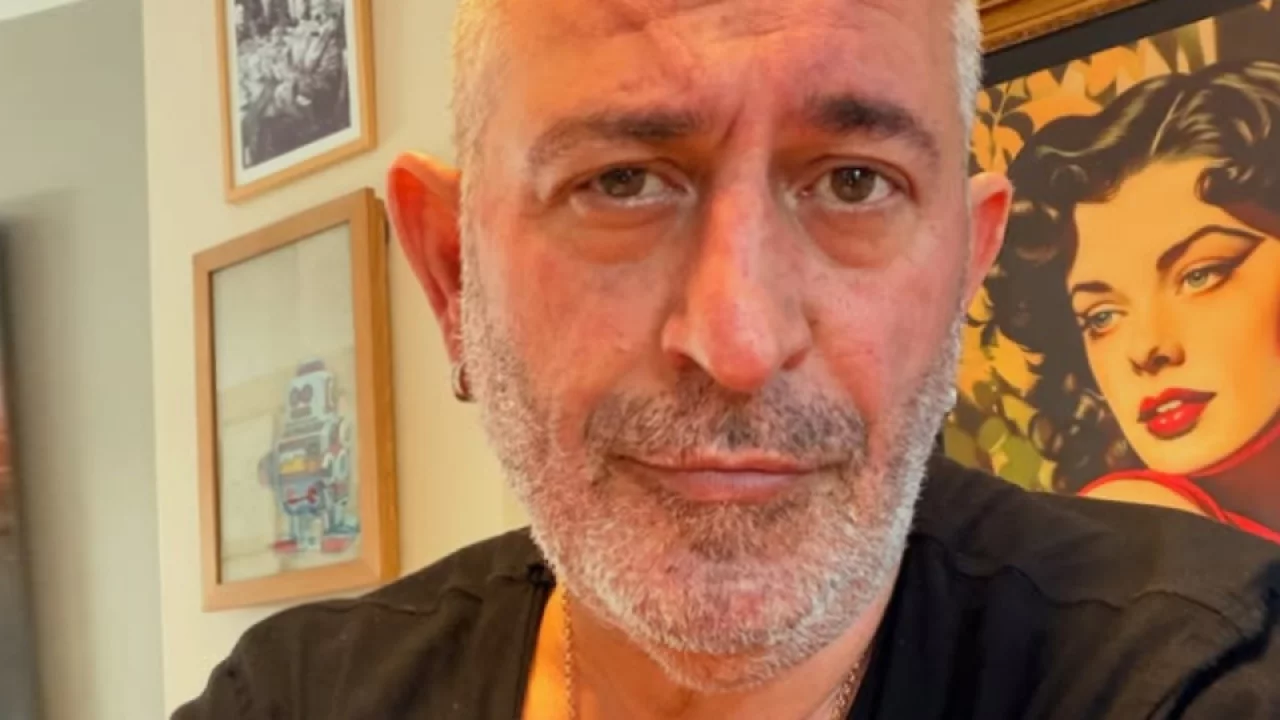 Cem Yılmaz'dan sağlık durumuyla ilgili yeni a&ccedil;ıklama: "Sigarayı da bıraktım"