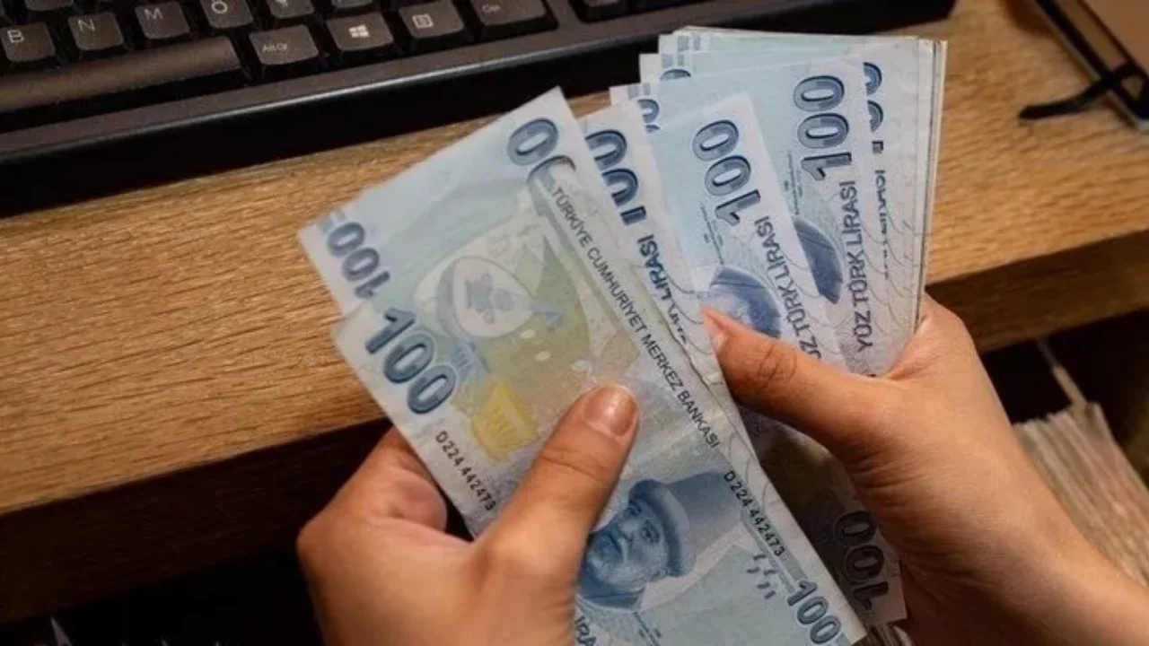 Milyonların beklediği eyl&uuml;l ayı &ouml;demeleri hesaplara ge&ccedil;iyor!