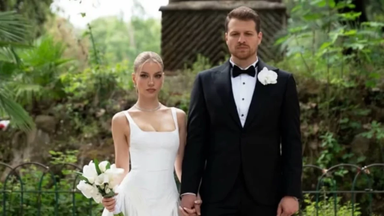 Burak Y&ouml;r&uuml;k ve Tuana Yılmaz'dan s&uuml;rpriz nikah! Roma'da mutluluğa "evet" dediler