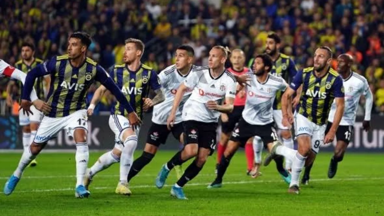 Fenerbahçe-Beşiktaş derbisinde ilk 11'ler belli oldu 
